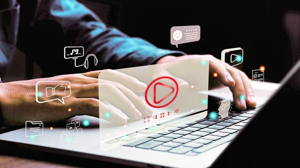 رُبع الشركات اليابانية تطبق الذكاء الاصطناعي.. و40% لا خطط لديها