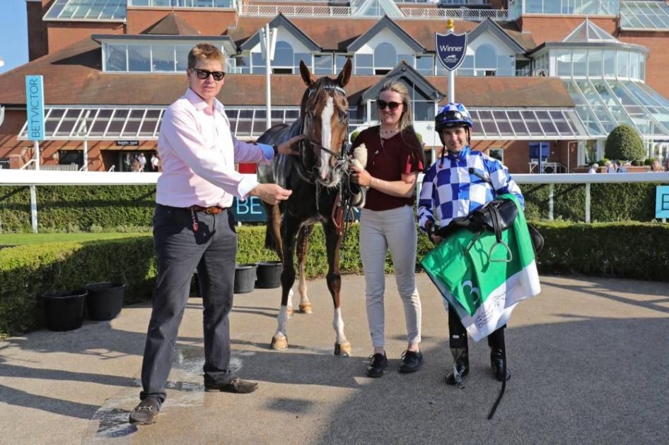 «أميرة الزمان» بطلة كأس الوثبة بمضمار نيوبري