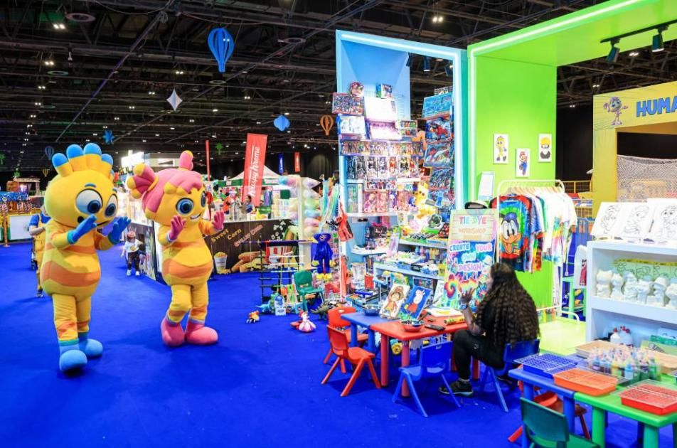 «مدهش» و«دانة» يلتقيان بزوّار مفاجآت صيف دبي