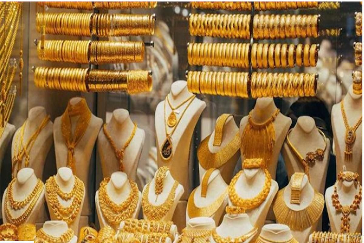 عملية الانخفاض مستمرة والقلق يزداد | انخفاضات وتقلبات تضرب أسعار الذهب في السوق السعودي - موقع الخليج الان