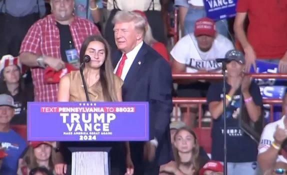 ترامب يتفاخر بـ«العبقرية الخجولة» التي أنقذت حياته