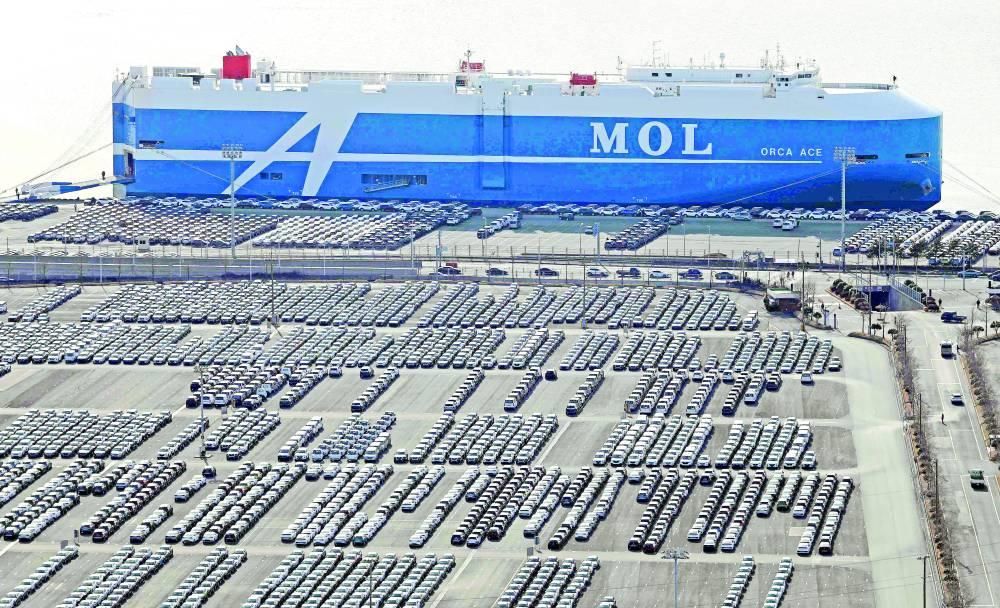 كوريا الجنوبية تحقق فائضاً تجارياً للشهر الـ14 على التوالي