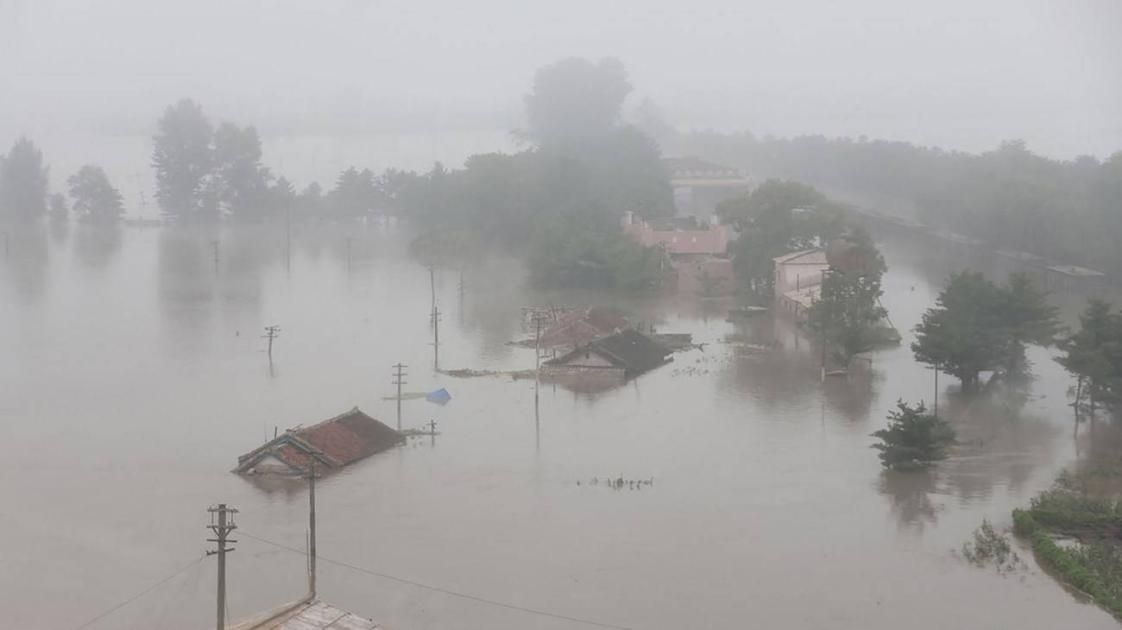 بوتين يتعهد بمساعدة كوريا الشمالية بعد تعرضها لفيضانات كارثية