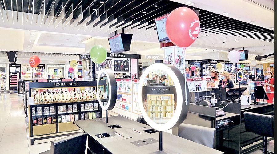 «سوق دبي الحرة» تقبل التعامل بالروبل الروسي