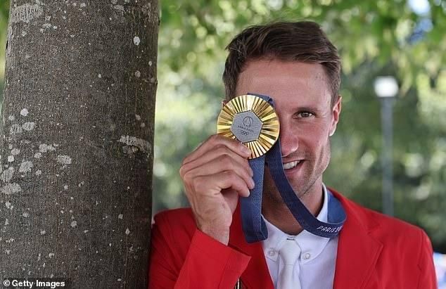 كيف فاز نجم بايرن ميونيخ بذهبية أولمبية دون أن يلعب؟