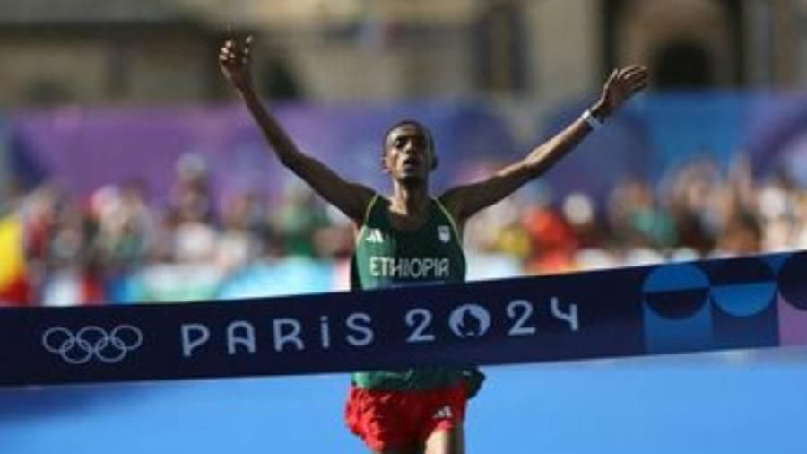 الإثيوبي تولا يحرز ذهبية الماراثون في باريس