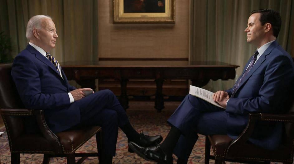 بايدن يكشف أسباب انسحابه من الانتخابات ودوافع «التحذير الدامي»