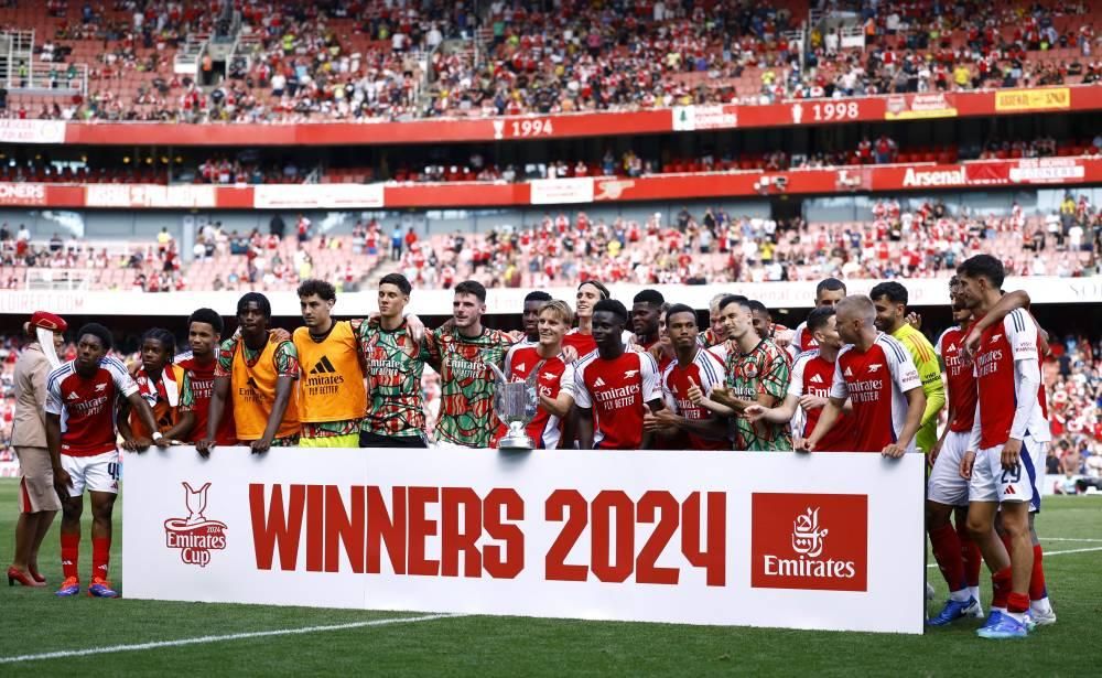 أرسنال يهزم ليون ويتوج بكأس الإمارات