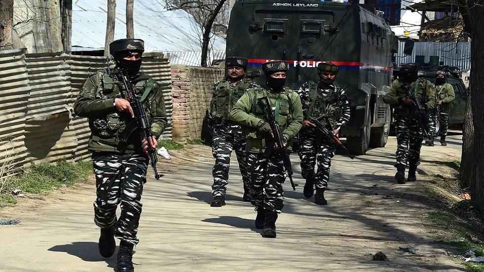 مقتل شرطي هندي بنيران مسلّحين في إقليم كشمير