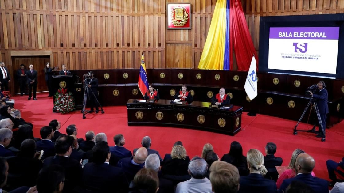 بعد شبهات التزوير.. المحكمة العليا في فنزويلا تصادق على فوز مادورو