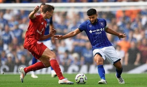 سام مرسي: والدي كان يحمل الحقائب في مانشستر.. وهذه علاقتي بمحمد صلاح