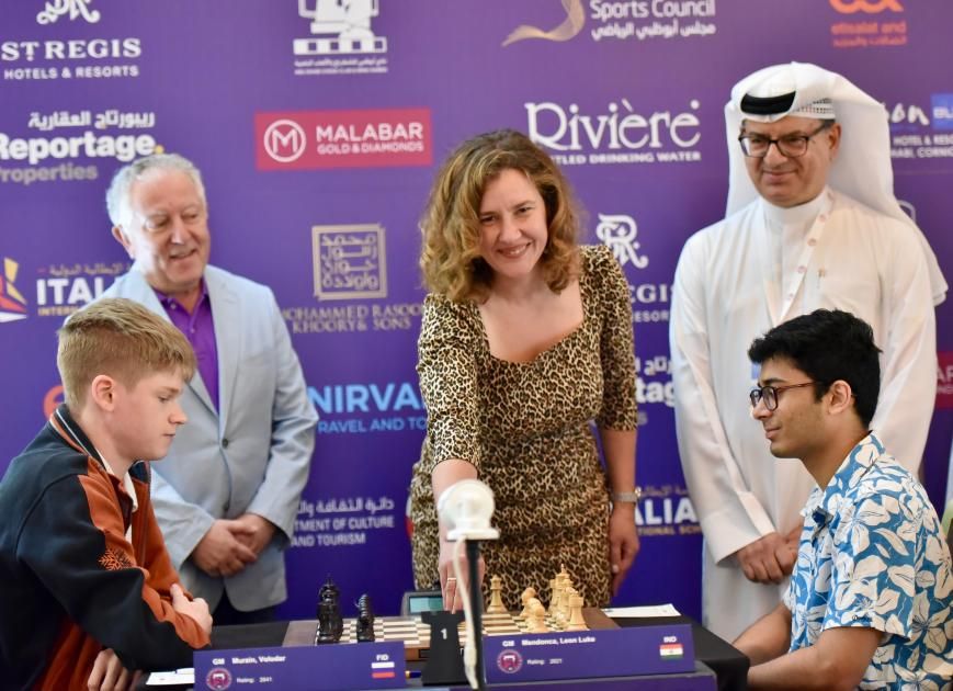 «أبوظبي للشطرنج» يتوج بطل المخضرمين