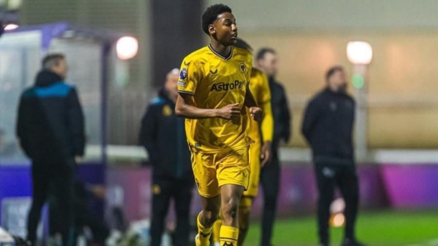 لاعب مصري جديد يقترب من ليفربول