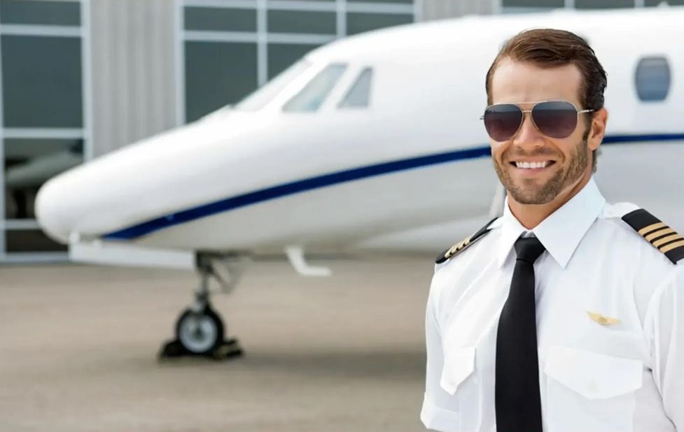 شروط كلية علوم الطيران للقبول في المسار العسكري - موقع الخليج الان