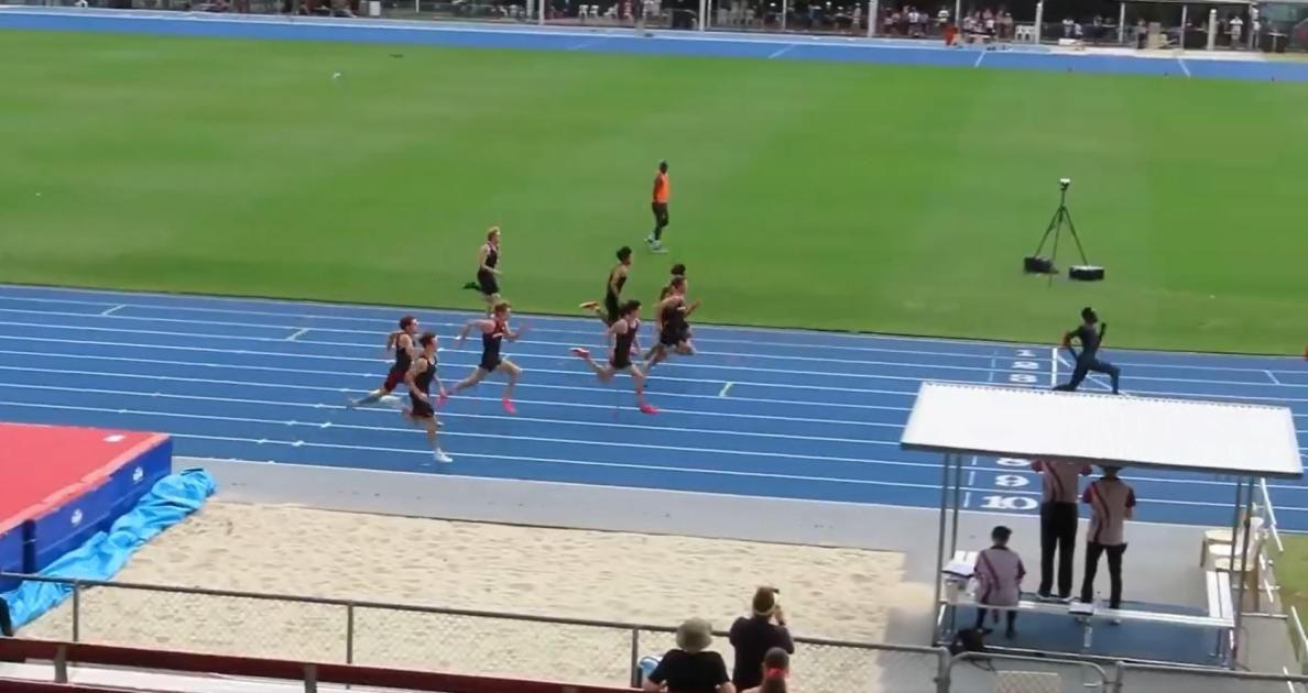 عداء مغمور ينهي سباق 100 متر في 10.2 ثانية