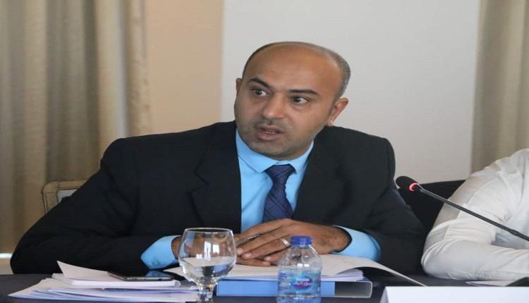 نائب مدير مكتب الصناعة والتجارة بعدن: هل أصبح مكتبي عائقاً لمهام الوزارة؟!