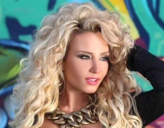 احتفلت بطلاقها بطريقة غريبة.. فنانة لبنانية تتعرّض للهجوم شاهدوا ماذا فعلت (فيديو)