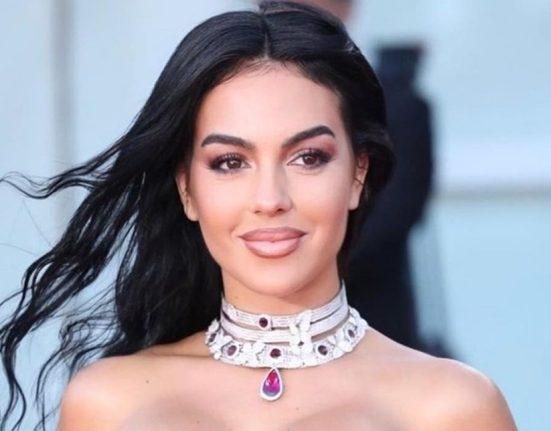 بالفيديو: جورجينا رودريغيز تستعرض أناقتها في مول الرياض.. كيف بدت إطلالتها الجديدة؟