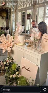 إعلاميّة الـ”أم تي في” احتفلت بمعموديّة إبنتها… وشقيقتها وزميلتها في القناة هي العرابة