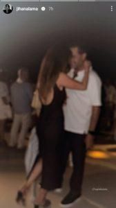 من داخل منزلهما في اليونان.. صورة رومانسية تجمع الفنان راغب علامة وزوجته