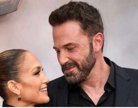 رُصدا معاً يتبادلان القبلات.. هل عادت جينيفر لوبيز إلى بن أفليك؟