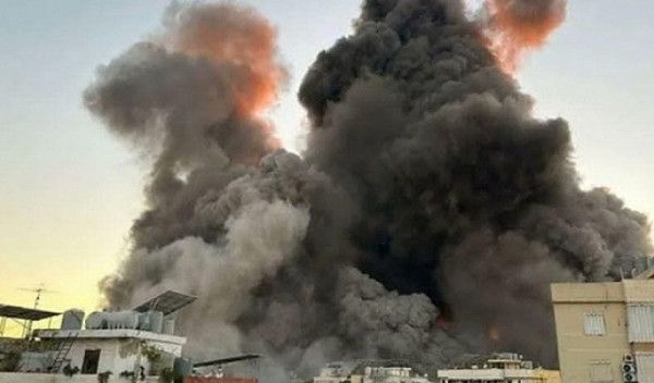 غارات إسرائيلية تستهدف مدينة الحديدة اليمنية - موقع الخليج الان