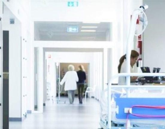 نُقِلَ إلى المستشفى وخضع لعمليّة جراحية.. إصابة ممثل هنديّ بطلقٍ ناريّ وهذه تفاصيل ما حدث