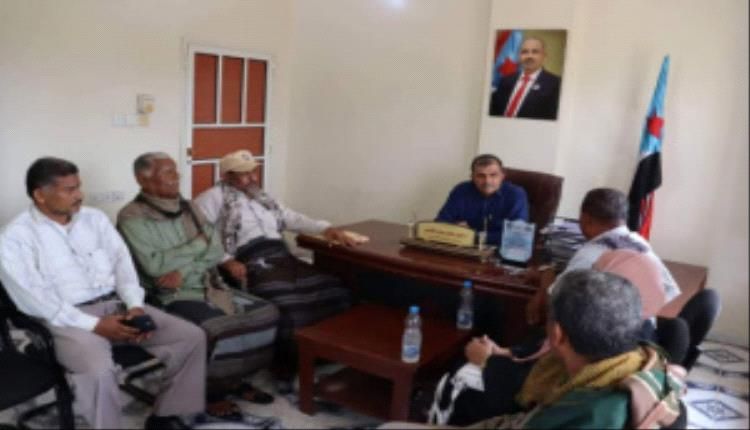 انتقالي أبين يناقش عدد من القضايا المجتمعية في المحافظة