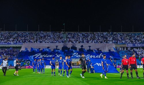 "استبعاد محترف الهلال من الكلاسيكو ضد الأهلي بقرار من خيسوس"