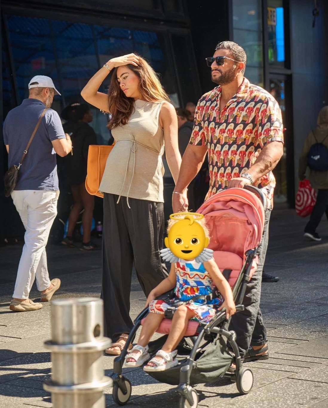 “عائلتنا تكبر”.. فنانة عربية تكشف عن حملها الثاني بهذه الطريقة (صور)