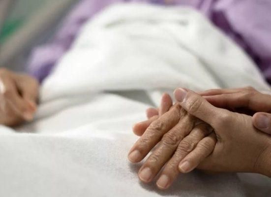 بالصور: إعلامية تعلن خبر وفاتها بنفسها بطريقة مؤثرة: أتمنى أن تتذكروا حبي وضحكاتي