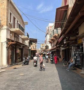 الإعلامية ديالا مكي: “كمية مشاعر متضاربة عم بعيشها كل لبناني” (صور)