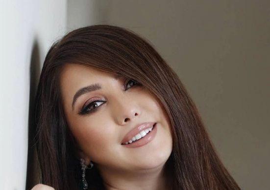 بالفيديو – كندة علوش تتحدث عن علاقتها بزوجها ومخاوفها بعد السرطان