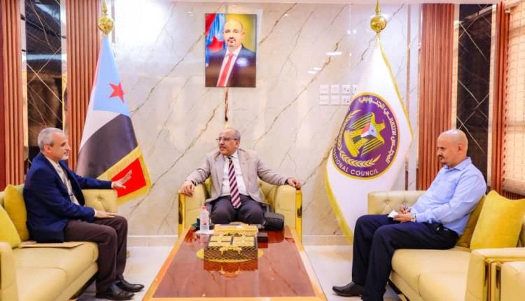 الانتقالي الجنوبي يشدد على أهمية الارتقاء بعمل القطاع الصحي وتقديم خدمات تلبي احتياجات المواطنين