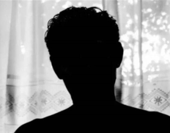 فنان عربي شهير مُتهم بالنصب.. ما قصة بيع الفيلا مرتين؟ (فيديو)