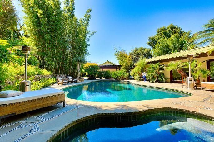 جولة بالصور في منزل أنجلينا جولي الفخم الذي إنتقلت إليه بعد إنفصالها عن براد بيت