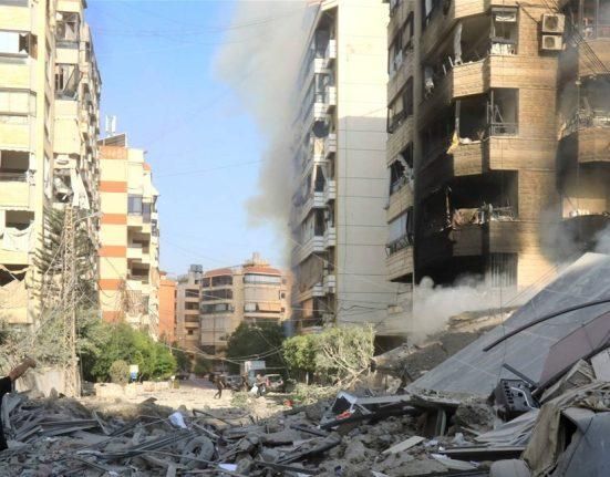 هي من جنوب لبنان.. فنان عربي شهير يرفض مُغادرة لبنان بسبب حبيبته