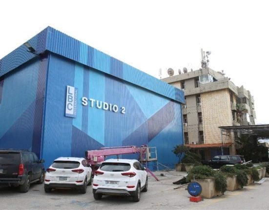 بالصورة: بعد 5 سنوات.. مُراسل الـ LBCI يُغادر المحطة ويودع الزملاء والمشاهدين بكلمات مؤثرة