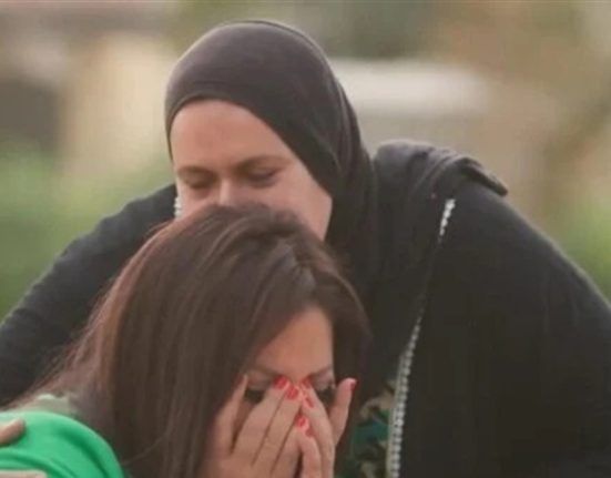 إبتزاز وتشهير.. فنانة شهيرة تتقدّم ببلاغ ضد مساعدتها!