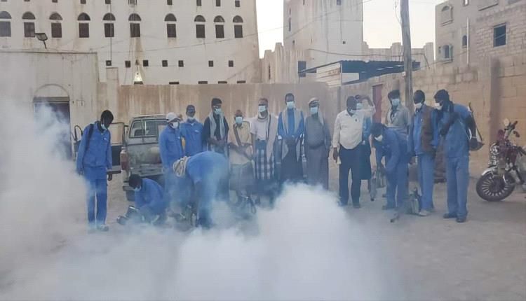 تدشين حملة رش ضبابي في مدينة عتق