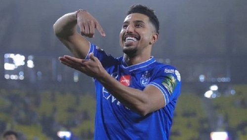 احتفالية الغرور من سالم الدوسري مع الهلال يفتح بها النار على جمهور السعودية