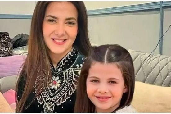 ابنة دنيا سمير غانم تشعل التواصل.. “تشبه دلال عبدالعزيز”