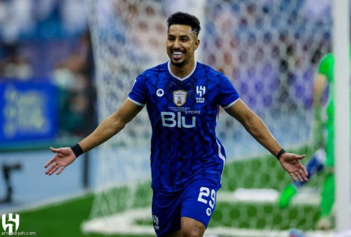 غير موفق ومشتت ذهنيًا !! القحطاني يرد ردًا مثيرًا على تصريحات نجم الزعيم سالم الدوسري