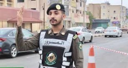 العامة أو الخاصة !! المرور يحذر من نقل عدد ركاب أكثر من المسموح به في الرخصة.. عقوبة مالية