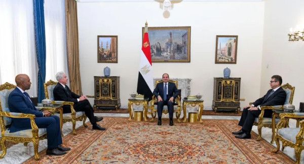 تفاصيل لقاء السيسي ورئيس المخابرات الأميركية حول جهود وقف إطلاق النار - موقع الخليج الان