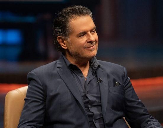 بالفيديو: لم يمر أسبوع على وفاة شقيقته.. راغب علامة يرقص ويغني في زفاف ابنة رجل أعمال مصري!