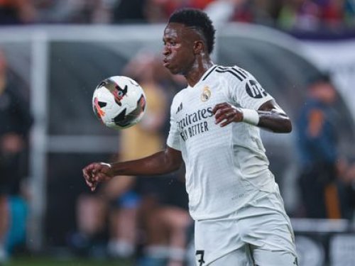 ريال مدريد يرد هذا الرد بعد عرض الهلال لضم فينيسيوس فماذا حدث؟!