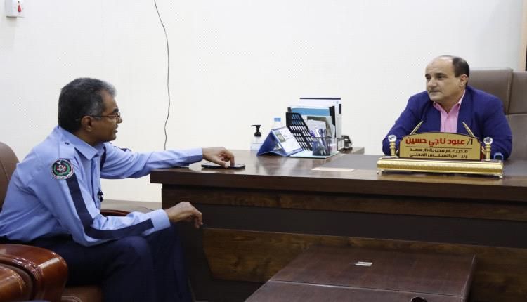 مناقشة تنظيم حركة سير المركبات في دارسعد بعدن