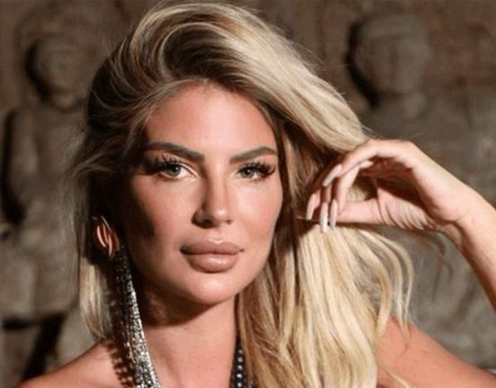 بالصور: انتقلتا إلى دبي: ابنة ملكة جمال لبنان السابقة تلفت الأنظار.. أصبحت نسخة عن والدتها!