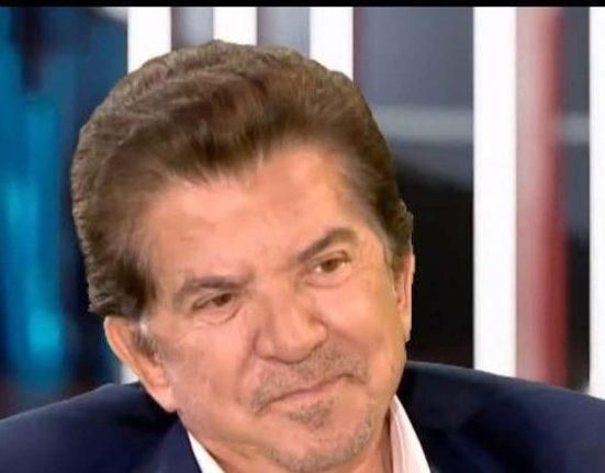 وليد توفيق يعبر عن حبه الكبير للبنان: “بحبك يا وطني” (فيديو)